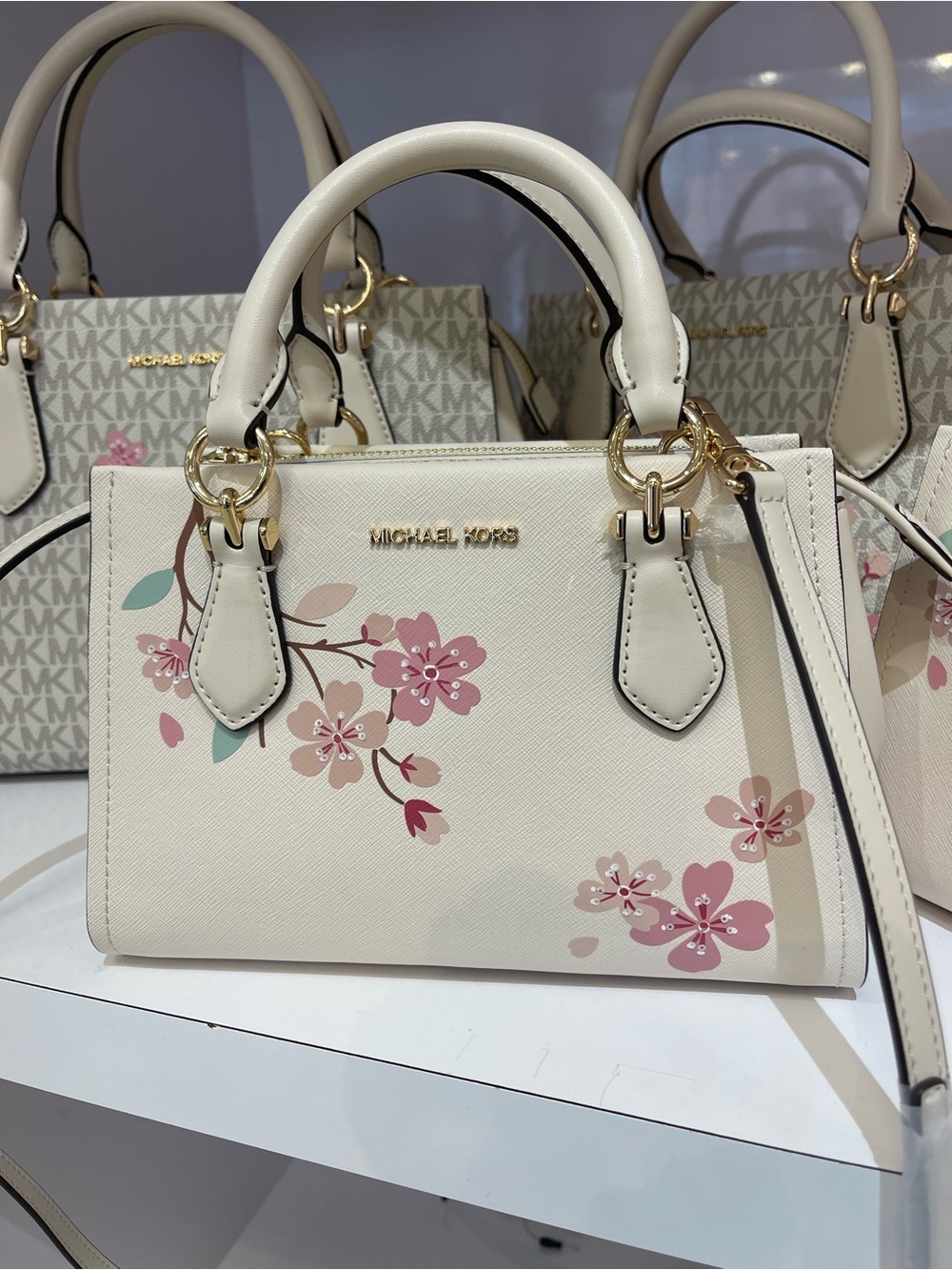 MICHAEL KORS Marilyn Small Embellished Satchel Crossbody Messenger
Lt Cream
NWT - Picture 11 of 16